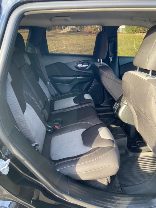 2015 Jeep Cherokee 4WD 4dr Sport, available for sale in Bronx, New York | TNT Auto Sales USA inc. Bronx, New York 2015 Jeep Cherokee 4WD 4dr Sport, available for sale in Bronx, New York | TNT Auto Sales USA inc. Bronx, New York