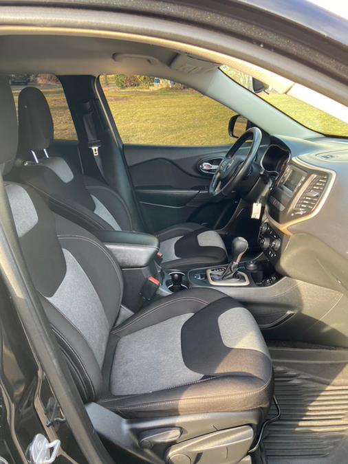 2015 Jeep Cherokee 4WD 4dr Sport, available for sale in Bronx, New York | TNT Auto Sales USA inc. Bronx, New York 2015 Jeep Cherokee 4WD 4dr Sport, available for sale in Bronx, New York | TNT Auto Sales USA inc. Bronx, New York