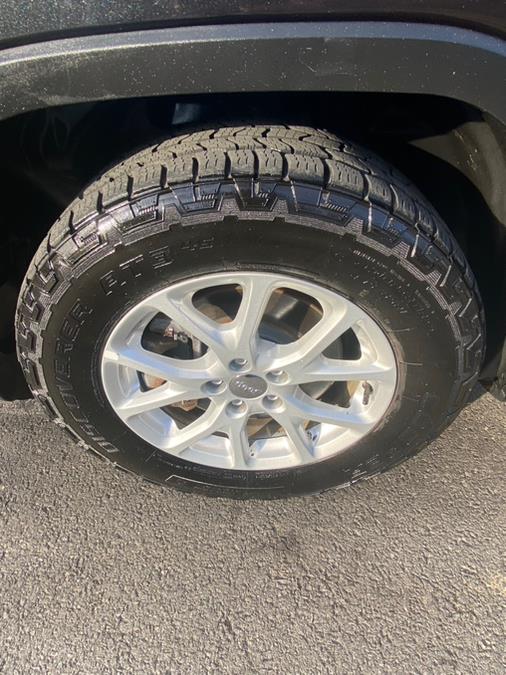 2015 Jeep Cherokee 4WD 4dr Sport, available for sale in Bronx, New York | TNT Auto Sales USA inc. Bronx, New York 2015 Jeep Cherokee 4WD 4dr Sport, available for sale in Bronx, New York | TNT Auto Sales USA inc. Bronx, New York