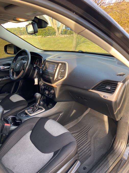 2015 Jeep Cherokee 4WD 4dr Sport, available for sale in Bronx, New York | TNT Auto Sales USA inc. Bronx, New York 2015 Jeep Cherokee 4WD 4dr Sport, available for sale in Bronx, New York | TNT Auto Sales USA inc. Bronx, New York