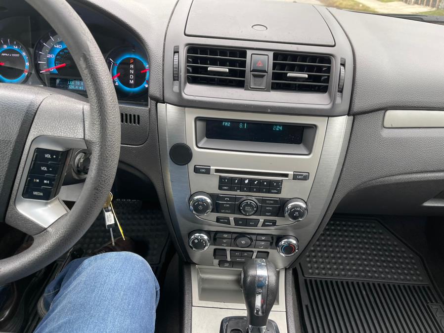 2012 Ford Fusion 4dr Sdn SE FWD, available for sale in Copiague, New York | Great Deal Motors. Copiague, New York 2012 Ford Fusion 4dr Sdn SE FWD, available for sale in Copiague, New York | Great Deal Motors. Copiague, New York
