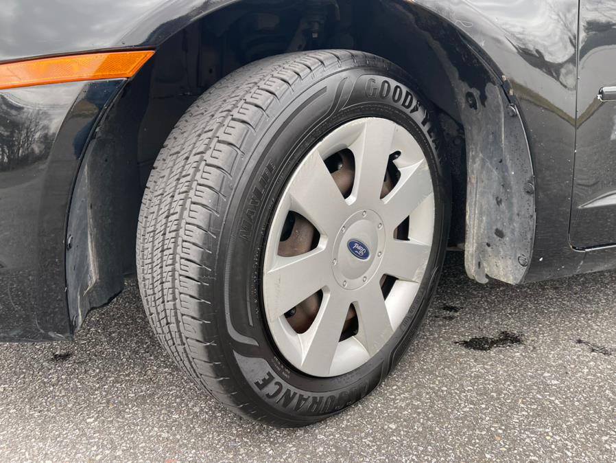 2006 Ford Fusion 4dr Sdn I4 S, available for sale in Copiague, New York | Great Deal Motors. Copiague, New York 2006 Ford Fusion 4dr Sdn I4 S, available for sale in Copiague, New York | Great Deal Motors. Copiague, New York