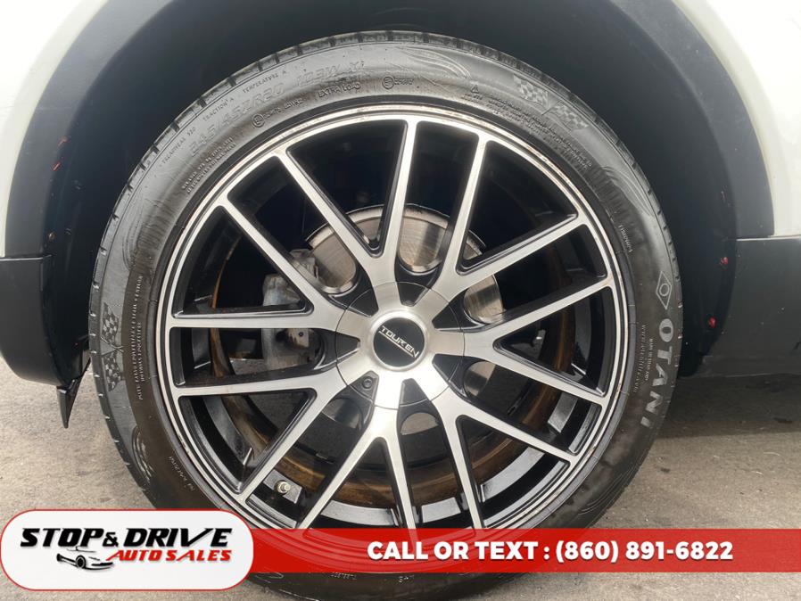 2015 Land Rover Range Rover Evoque 5dr HB Pure Plus, available for sale in East Windsor, Connecticut | Stop & Drive Auto Sales. East Windsor, Connecticut 2015 Land Rover Range Rover Evoque 5dr HB Pure Plus, available for sale in East Windsor, Connecticut | Stop & Drive Auto Sales. East Windsor, Connecticut
