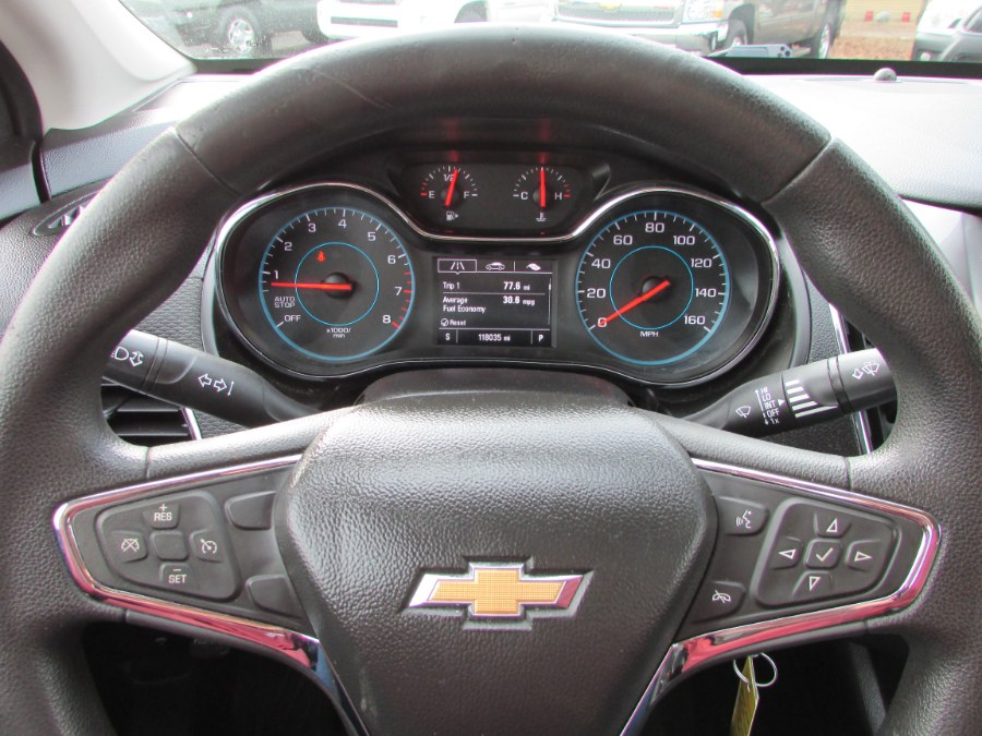 2016 Chevrolet Cruze 4dr Sdn Auto LT, available for sale in East Windsor, Connecticut | United Auto Sales of E Windsor, Inc. East Windsor, Connecticut 2016 Chevrolet Cruze 4dr Sdn Auto LT, available for sale in East Windsor, Connecticut | United Auto Sales of E Windsor, Inc. East Windsor, Connecticut