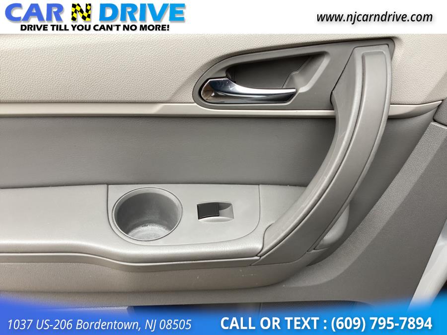 2017 Chevrolet Traverse LS FWD w/PDC, available for sale in Burlington, New Jersey | Car N Drive. Burlington, New Jersey 2017 Chevrolet Traverse LS FWD w/PDC, available for sale in Burlington, New Jersey | Car N Drive. Burlington, New Jersey