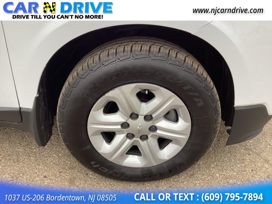 2017 Chevrolet Traverse LS FWD w/PDC, available for sale in Burlington, New Jersey | Car N Drive. Burlington, New Jersey 2017 Chevrolet Traverse LS FWD w/PDC, available for sale in Burlington, New Jersey | Car N Drive. Burlington, New Jersey