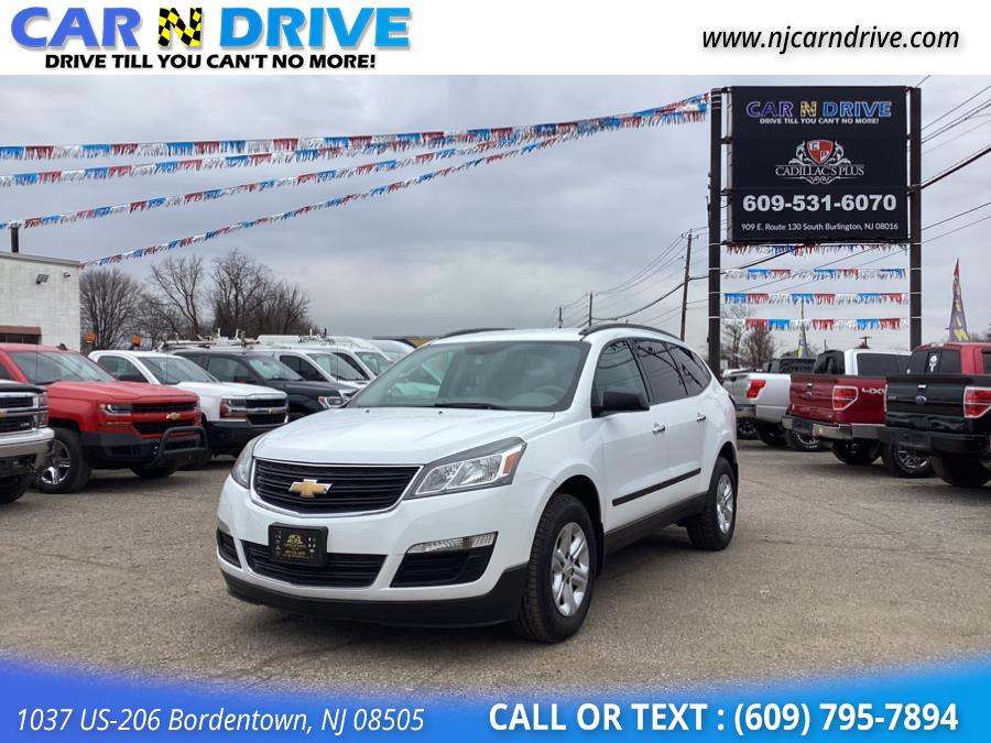 Used Chevrolet Traverse LS FWD w/PDC 2017 | Car N Drive. Burlington, New Jersey