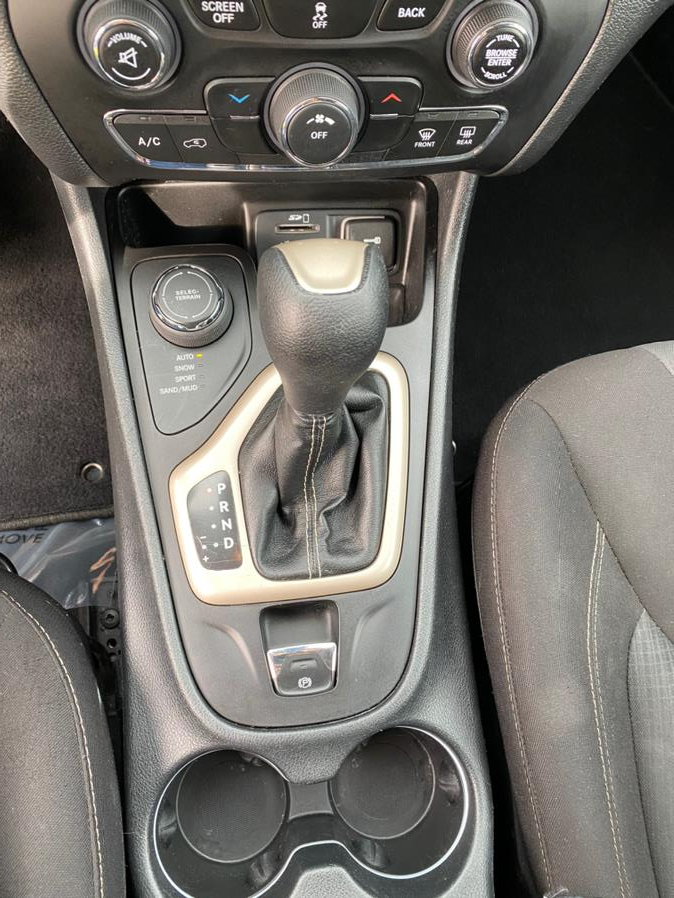 2016 Jeep Cherokee 4WD 4dr Latitude, available for sale in Canton, Connecticut | Lava Motors 2 Inc. Canton, Connecticut 2016 Jeep Cherokee 4WD 4dr Latitude, available for sale in Canton, Connecticut | Lava Motors 2 Inc. Canton, Connecticut
