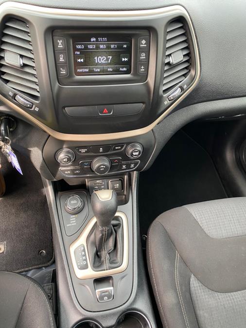 2016 Jeep Cherokee 4WD 4dr Latitude, available for sale in Canton, Connecticut | Lava Motors 2 Inc. Canton, Connecticut 2016 Jeep Cherokee 4WD 4dr Latitude, available for sale in Canton, Connecticut | Lava Motors 2 Inc. Canton, Connecticut