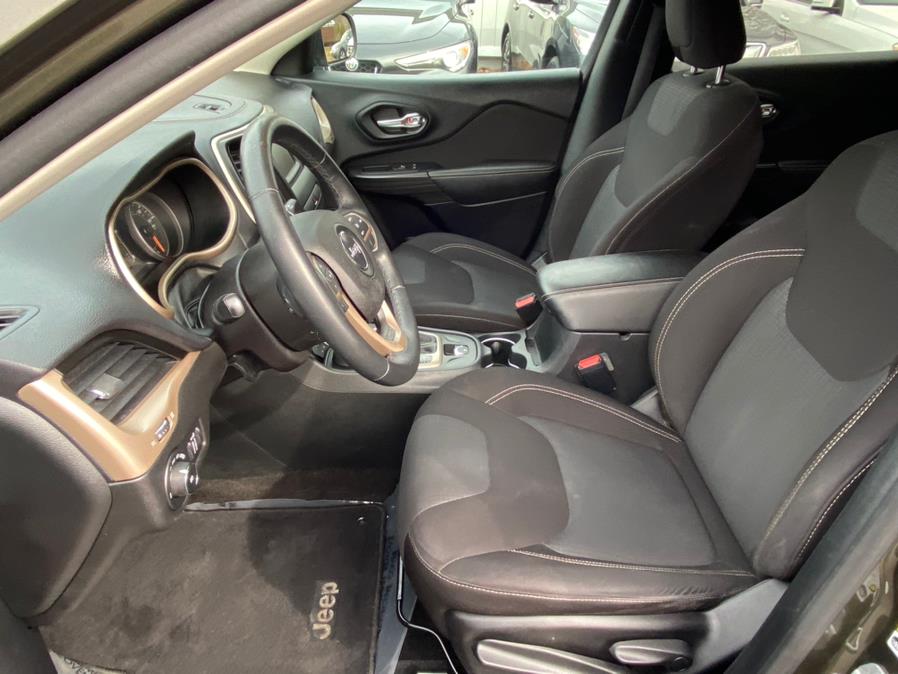 2016 Jeep Cherokee 4WD 4dr Latitude, available for sale in Canton, Connecticut | Lava Motors 2 Inc. Canton, Connecticut 2016 Jeep Cherokee 4WD 4dr Latitude, available for sale in Canton, Connecticut | Lava Motors 2 Inc. Canton, Connecticut