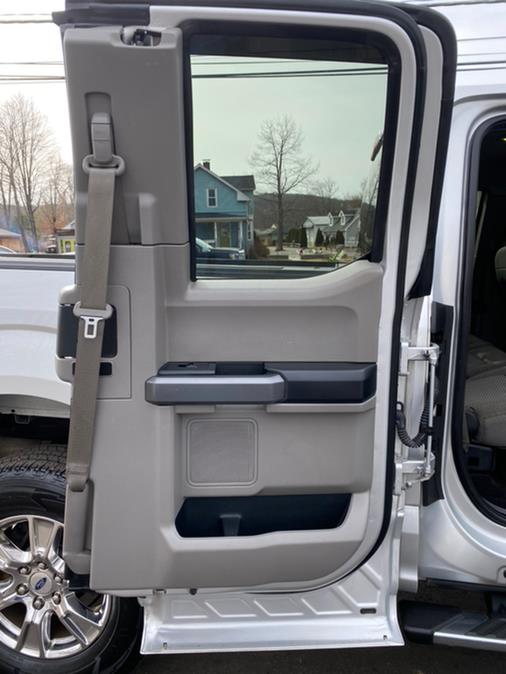 2015 Ford F-150 4WD SuperCab 145" XLT, available for sale in Canton, Connecticut | Lava Motors 2 Inc. Canton, Connecticut 2015 Ford F-150 4WD SuperCab 145" XLT, available for sale in Canton, Connecticut | Lava Motors 2 Inc. Canton, Connecticut