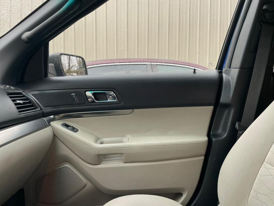 2015 Ford Explorer CLEAN CARFAX, available for sale in Elmont, New York | Sunrise of Elmont. Elmont, New York 2015 Ford Explorer CLEAN CARFAX, available for sale in Elmont, New York | Sunrise of Elmont. Elmont, New York