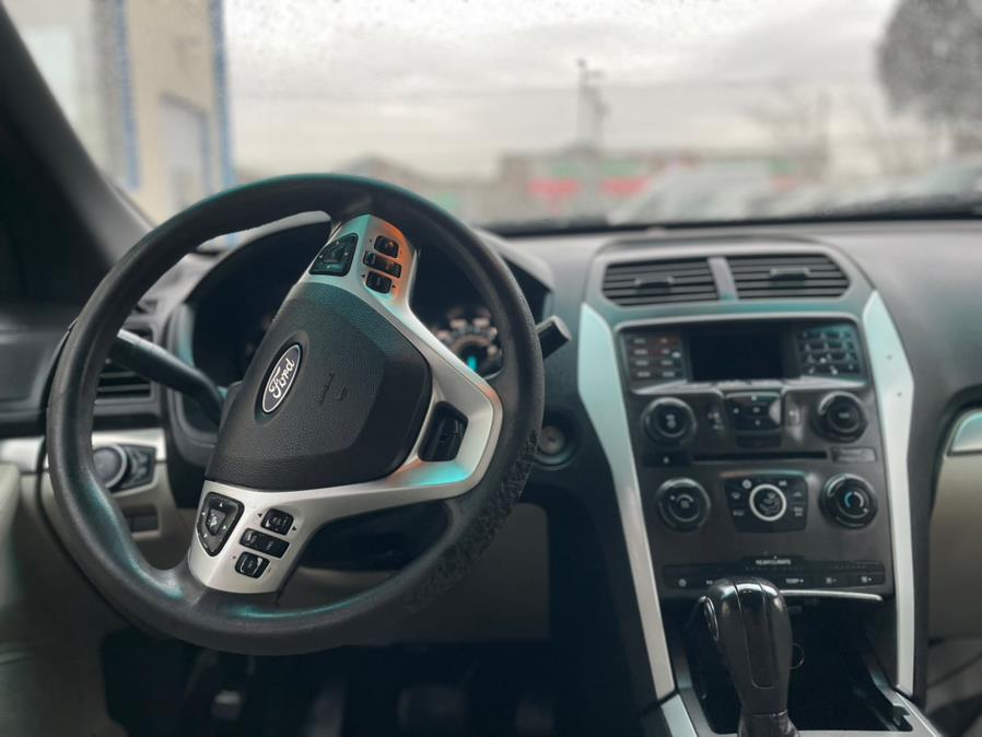 2015 Ford Explorer CLEAN CARFAX, available for sale in Elmont, New York | Sunrise of Elmont. Elmont, New York 2015 Ford Explorer CLEAN CARFAX, available for sale in Elmont, New York | Sunrise of Elmont. Elmont, New York