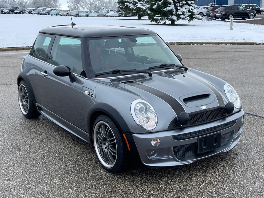 2006 MINI Cooper S 2dr Cpe S, available for sale in Darien, Wisconsin | Geneva Motor Cars. Darien, Wisconsin 2006 MINI Cooper S 2dr Cpe S, available for sale in Darien, Wisconsin | Geneva Motor Cars. Darien, Wisconsin