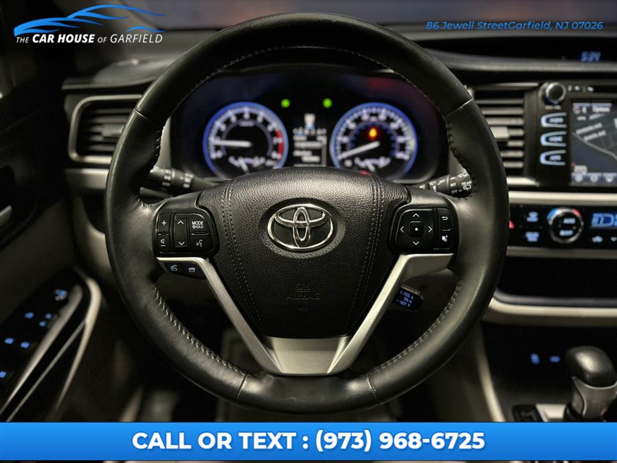 2016 Toyota Highlander AWD 4dr V6 XLE (Natl), available for sale in Garfield, New Jersey | Car House Of Garfield. Garfield, New Jersey 2016 Toyota Highlander AWD 4dr V6 XLE (Natl), available for sale in Garfield, New Jersey | Car House Of Garfield. Garfield, New Jersey