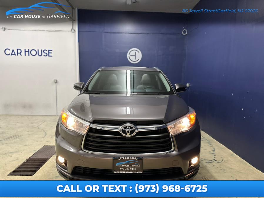 2016 Toyota Highlander AWD 4dr V6 XLE (Natl), available for sale in Garfield, New Jersey | Car House Of Garfield. Garfield, New Jersey 2016 Toyota Highlander AWD 4dr V6 XLE (Natl), available for sale in Garfield, New Jersey | Car House Of Garfield. Garfield, New Jersey