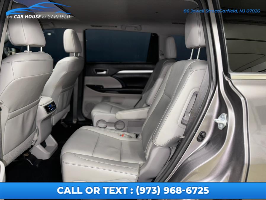 2016 Toyota Highlander AWD 4dr V6 XLE (Natl), available for sale in Garfield, New Jersey | Car House Of Garfield. Garfield, New Jersey 2016 Toyota Highlander AWD 4dr V6 XLE (Natl), available for sale in Garfield, New Jersey | Car House Of Garfield. Garfield, New Jersey