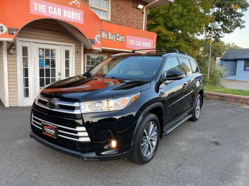2018 Toyota Highlander AWD XLE 4dr SUV, available for sale in Bloomingdale, New Jersey | Bloomingdale Auto Group. Bloomingdale, New Jersey