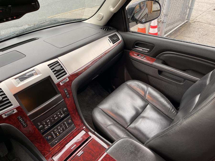 2011 Cadillac Escalade AWD 4dr Base, available for sale in Bronx, New York | New York Motors Group Solutions LLC. Bronx, New York 2011 Cadillac Escalade AWD 4dr Base, available for sale in Bronx, New York | New York Motors Group Solutions LLC. Bronx, New York
