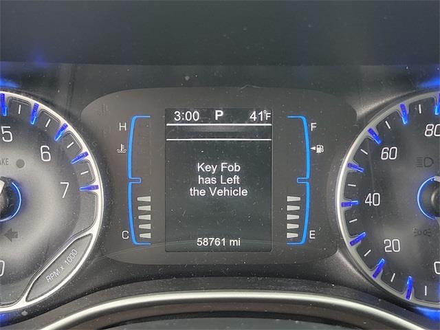 2017 Chrysler Pacifica Touring L, available for sale in Stratford, Connecticut | Wiz Leasing Inc. Stratford, Connecticut 2017 Chrysler Pacifica Touring L, available for sale in Stratford, Connecticut | Wiz Leasing Inc. Stratford, Connecticut