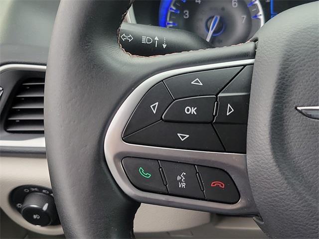 2017 Chrysler Pacifica Touring L, available for sale in Stratford, Connecticut | Wiz Leasing Inc. Stratford, Connecticut 2017 Chrysler Pacifica Touring L, available for sale in Stratford, Connecticut | Wiz Leasing Inc. Stratford, Connecticut