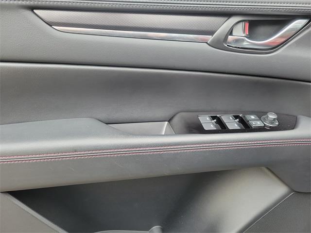 2022 Mazda Cx-5 2.5 S Carbon Edition, available for sale in Stratford, Connecticut | Wiz Leasing Inc. Stratford, Connecticut 2022 Mazda Cx-5 2.5 S Carbon Edition, available for sale in Stratford, Connecticut | Wiz Leasing Inc. Stratford, Connecticut