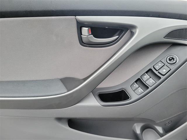 2015 Hyundai Elantra SE, available for sale in Stratford, Connecticut | Wiz Leasing Inc. Stratford, Connecticut 2015 Hyundai Elantra SE, available for sale in Stratford, Connecticut | Wiz Leasing Inc. Stratford, Connecticut