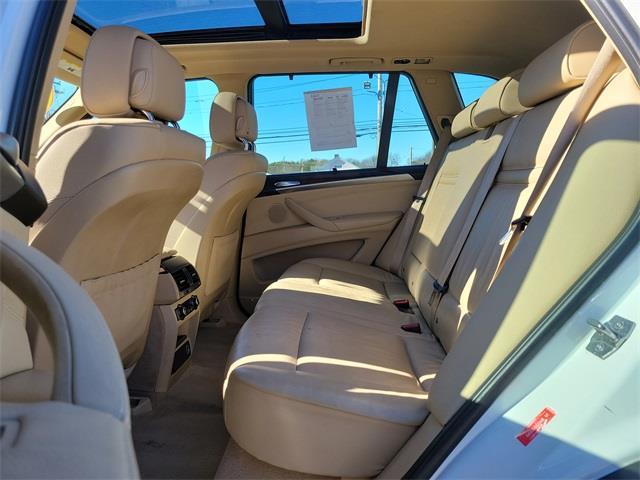 2013 BMW X5 xDrive35i, available for sale in Stratford, Connecticut | Wiz Leasing Inc. Stratford, Connecticut 2013 BMW X5 xDrive35i, available for sale in Stratford, Connecticut | Wiz Leasing Inc. Stratford, Connecticut