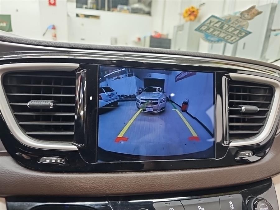 2017 Chrysler Pacifica Touring-L FWD, available for sale in West Haven, Connecticut | Auto Fair Inc.. West Haven, Connecticut 2017 Chrysler Pacifica Touring-L FWD, available for sale in West Haven, Connecticut | Auto Fair Inc.. West Haven, Connecticut
