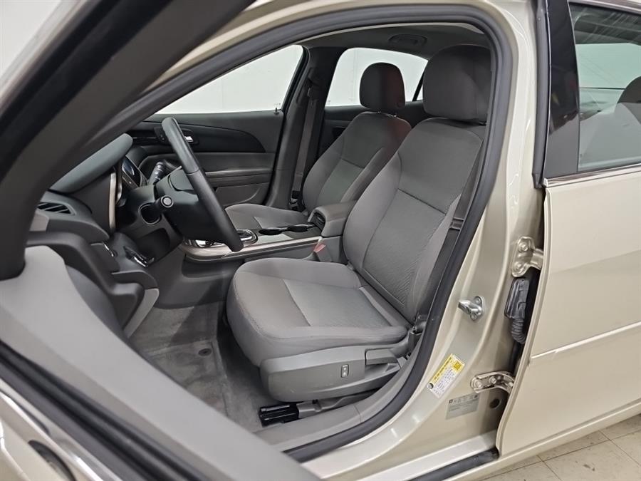 2013 Chevrolet Malibu 4dr Sdn LS w/1LS, available for sale in West Haven, Connecticut | Auto Fair Inc.. West Haven, Connecticut 2013 Chevrolet Malibu 4dr Sdn LS w/1LS, available for sale in West Haven, Connecticut | Auto Fair Inc.. West Haven, Connecticut