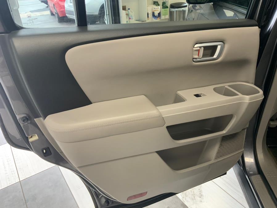 2014 Honda Pilot 4WD 4dr EX-L w/RES, available for sale in Hartford, Connecticut | Franklin Motors Auto Sales LLC. Hartford, Connecticut 2014 Honda Pilot 4WD 4dr EX-L w/RES, available for sale in Hartford, Connecticut | Franklin Motors Auto Sales LLC. Hartford, Connecticut