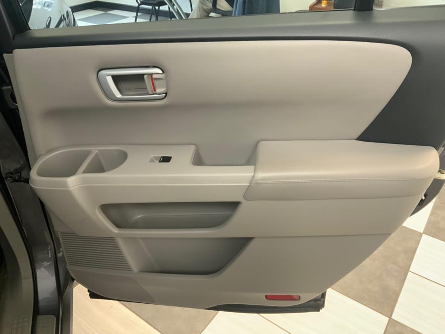 2014 Honda Pilot 4WD 4dr EX-L w/RES, available for sale in Hartford, Connecticut | Franklin Motors Auto Sales LLC. Hartford, Connecticut 2014 Honda Pilot 4WD 4dr EX-L w/RES, available for sale in Hartford, Connecticut | Franklin Motors Auto Sales LLC. Hartford, Connecticut