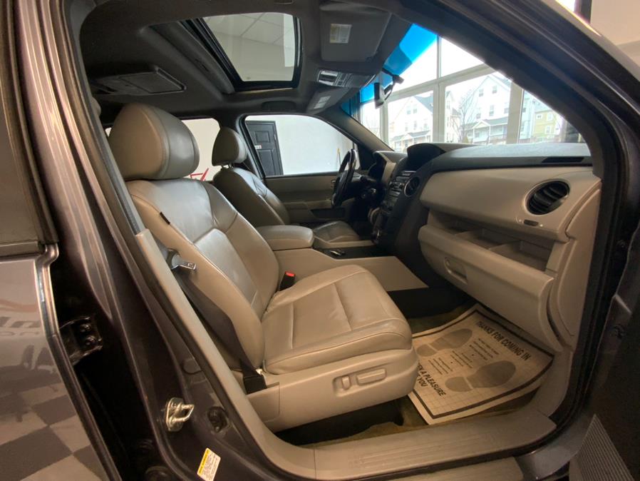 2014 Honda Pilot 4WD 4dr EX-L w/RES, available for sale in Hartford, Connecticut | Franklin Motors Auto Sales LLC. Hartford, Connecticut 2014 Honda Pilot 4WD 4dr EX-L w/RES, available for sale in Hartford, Connecticut | Franklin Motors Auto Sales LLC. Hartford, Connecticut
