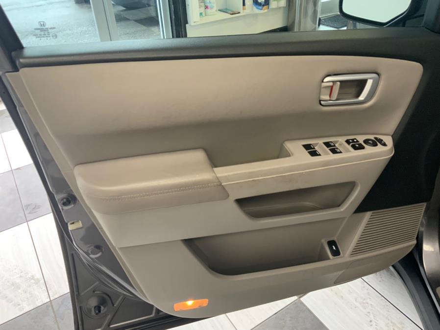 2014 Honda Pilot 4WD 4dr EX-L w/RES, available for sale in Hartford, Connecticut | Franklin Motors Auto Sales LLC. Hartford, Connecticut 2014 Honda Pilot 4WD 4dr EX-L w/RES, available for sale in Hartford, Connecticut | Franklin Motors Auto Sales LLC. Hartford, Connecticut