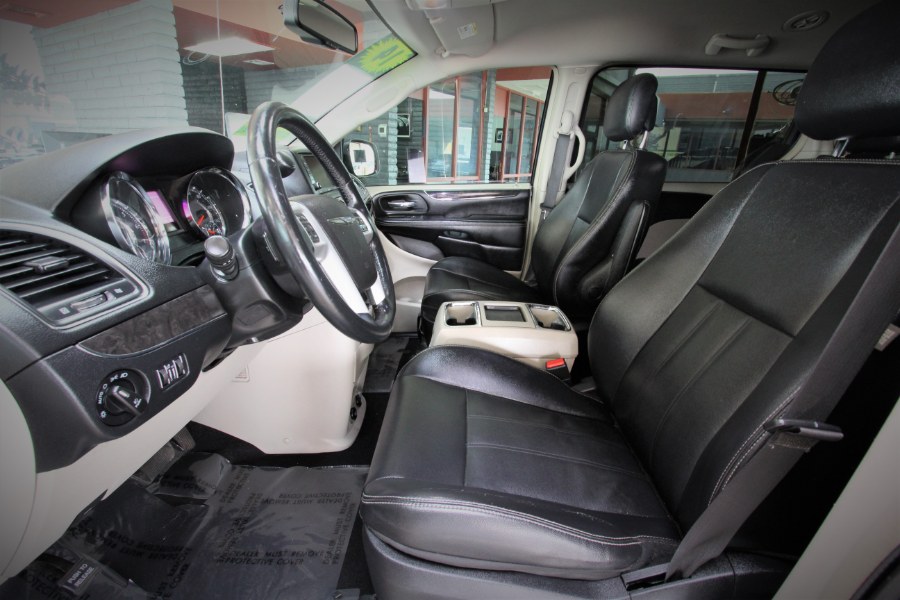 2014 Chrysler Town & Country 4dr Wgn Touring, available for sale in Garden Grove, California | 1 Stop Auto Mart Inc.. Garden Grove, California 2014 Chrysler Town & Country 4dr Wgn Touring, available for sale in Garden Grove, California | 1 Stop Auto Mart Inc.. Garden Grove, California