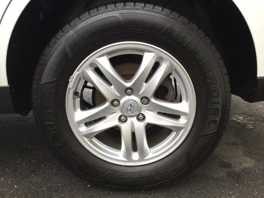 2012 Hyundai Santa Fe AWD 4dr V6 GLS, available for sale in Plantsville, Connecticut | L&S Automotive LLC. Plantsville, Connecticut 2012 Hyundai Santa Fe AWD 4dr V6 GLS, available for sale in Plantsville, Connecticut | L&S Automotive LLC. Plantsville, Connecticut