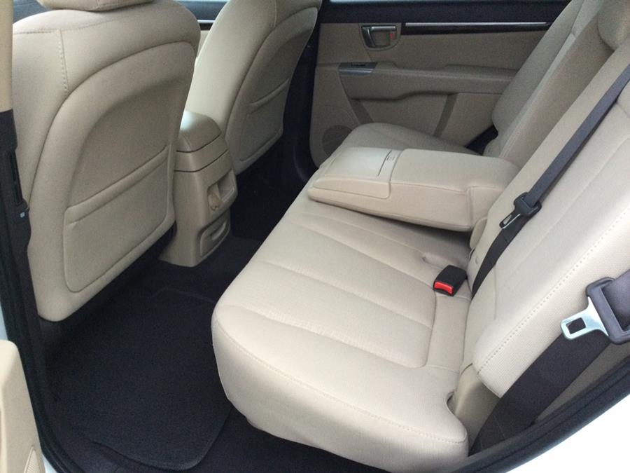 2012 Hyundai Santa Fe AWD 4dr V6 GLS, available for sale in Plantsville, Connecticut | L&S Automotive LLC. Plantsville, Connecticut 2012 Hyundai Santa Fe AWD 4dr V6 GLS, available for sale in Plantsville, Connecticut | L&S Automotive LLC. Plantsville, Connecticut