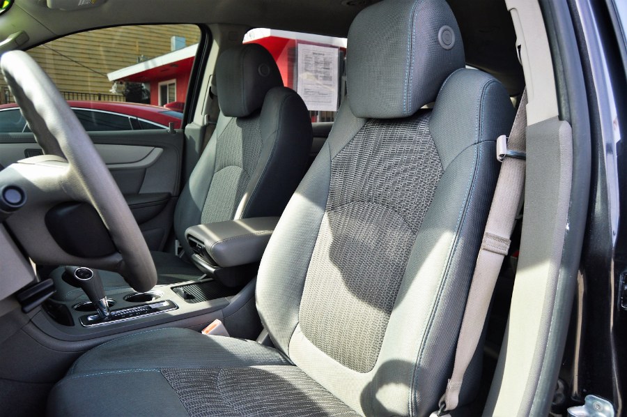 2017 Chevrolet Traverse FWD 4dr LS w/1LS, available for sale in Moreno Valley, California | Fusion Motors Inc. Moreno Valley, California 2017 Chevrolet Traverse FWD 4dr LS w/1LS, available for sale in Moreno Valley, California | Fusion Motors Inc. Moreno Valley, California