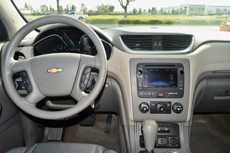 2017 Chevrolet Traverse FWD 4dr LS w/1LS, available for sale in Moreno Valley, California | Fusion Motors Inc. Moreno Valley, California 2017 Chevrolet Traverse FWD 4dr LS w/1LS, available for sale in Moreno Valley, California | Fusion Motors Inc. Moreno Valley, California