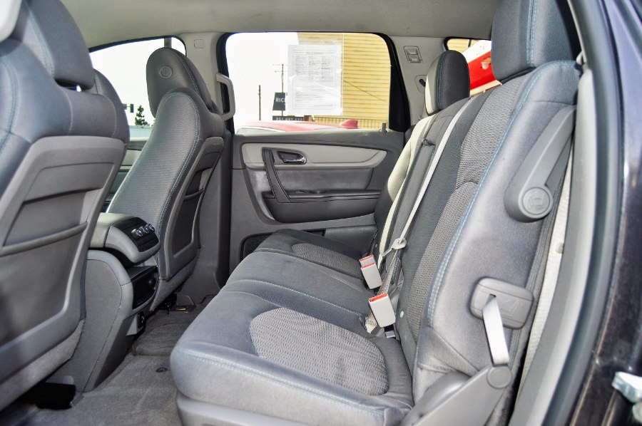2017 Chevrolet Traverse FWD 4dr LS w/1LS, available for sale in Moreno Valley, California | Fusion Motors Inc. Moreno Valley, California 2017 Chevrolet Traverse FWD 4dr LS w/1LS, available for sale in Moreno Valley, California | Fusion Motors Inc. Moreno Valley, California