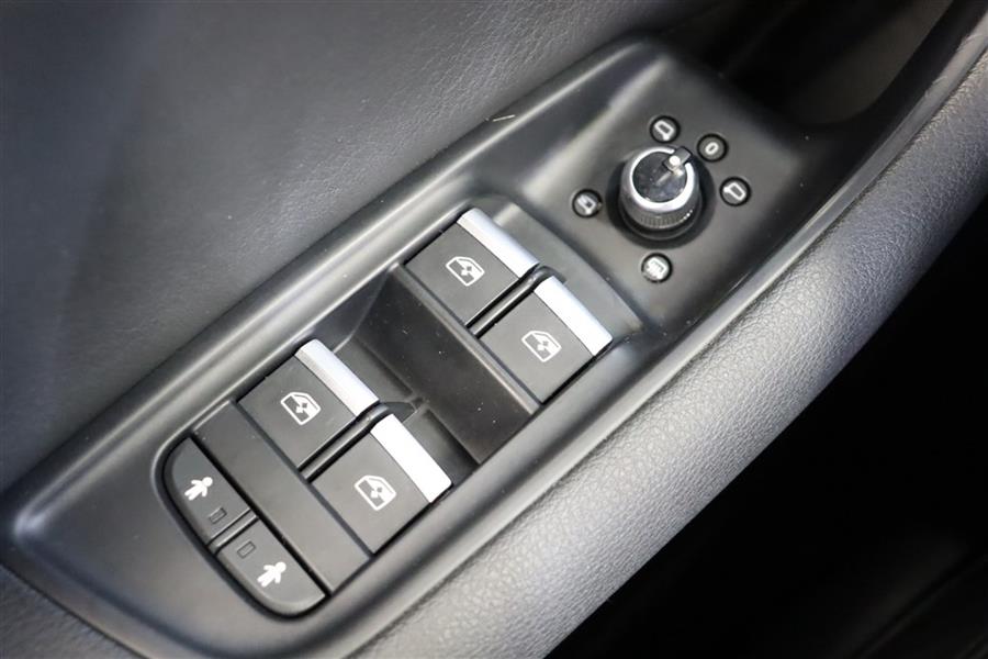 2017 Audi Q7 PREMIUM PLUS, available for sale in Paterson, New Jersey | Fast Track Motors. Paterson, New Jersey 2017 Audi Q7 PREMIUM PLUS, available for sale in Paterson, New Jersey | Fast Track Motors. Paterson, New Jersey