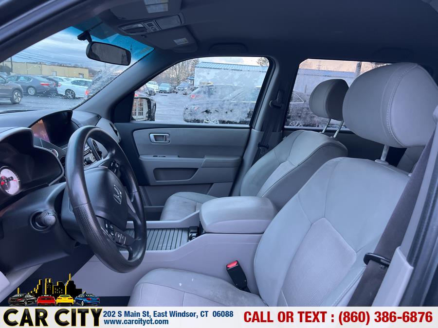 2013 Honda Pilot 4WD 4dr EX, available for sale in East Windsor, Connecticut | Car City LLC. East Windsor, Connecticut 2013 Honda Pilot 4WD 4dr EX, available for sale in East Windsor, Connecticut | Car City LLC. East Windsor, Connecticut