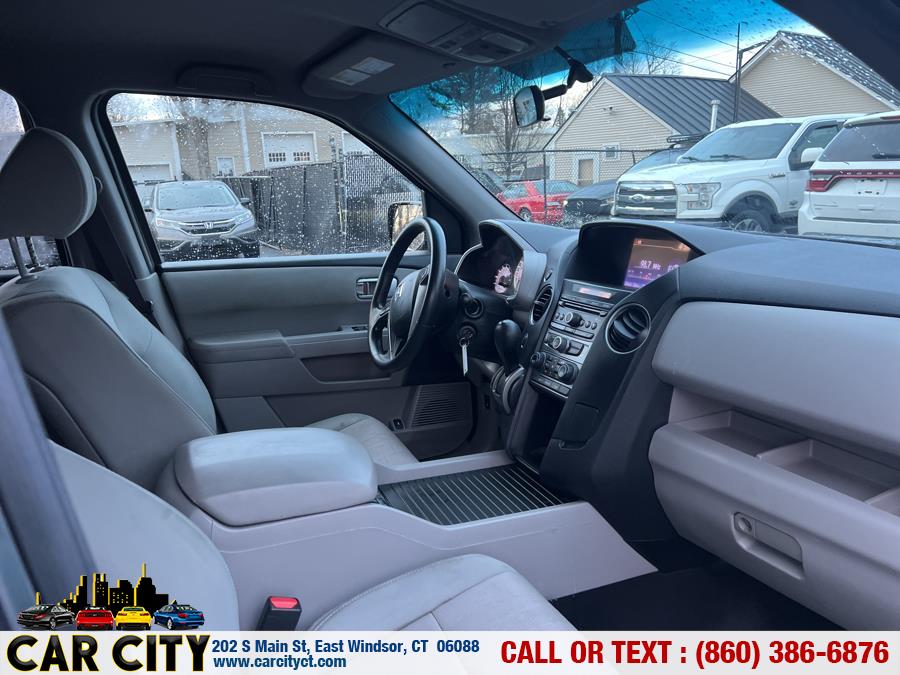 2013 Honda Pilot 4WD 4dr EX, available for sale in East Windsor, Connecticut | Car City LLC. East Windsor, Connecticut 2013 Honda Pilot 4WD 4dr EX, available for sale in East Windsor, Connecticut | Car City LLC. East Windsor, Connecticut