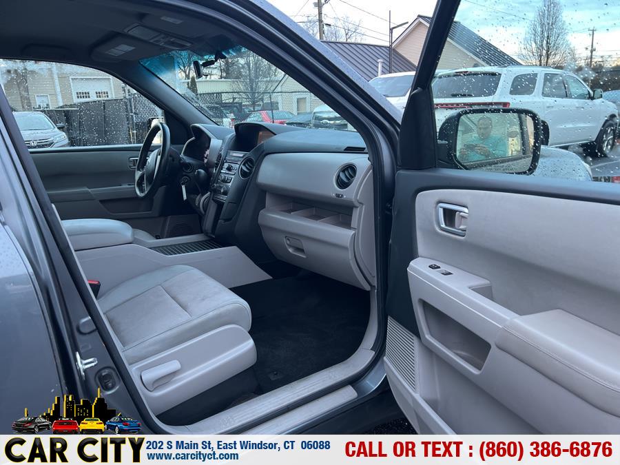 2013 Honda Pilot 4WD 4dr EX, available for sale in East Windsor, Connecticut | Car City LLC. East Windsor, Connecticut 2013 Honda Pilot 4WD 4dr EX, available for sale in East Windsor, Connecticut | Car City LLC. East Windsor, Connecticut