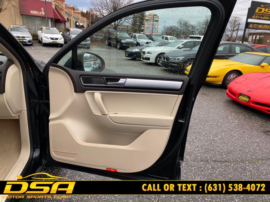 2015 Volkswagen Touareg 4dr V6 Lux, available for sale in Commack, New York | DSA Motor Sports Corp. Commack, New York 2015 Volkswagen Touareg 4dr V6 Lux, available for sale in Commack, New York | DSA Motor Sports Corp. Commack, New York