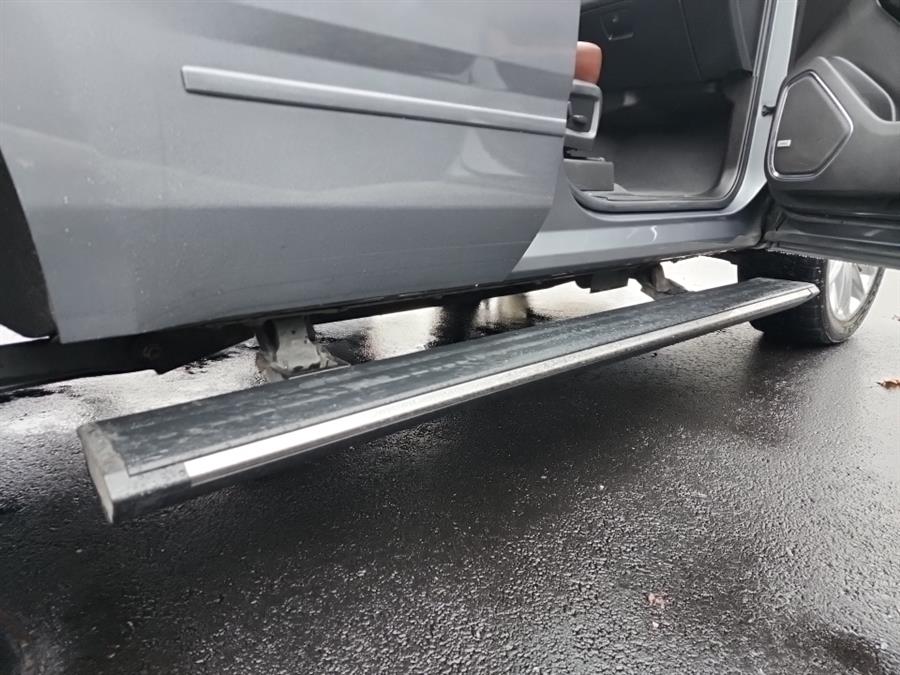 2019 Chevrolet Tahoe 4WD 4dr Premier, available for sale in Islip, New York | L.I. Auto Gallery. Islip, New York 2019 Chevrolet Tahoe 4WD 4dr Premier, available for sale in Islip, New York | L.I. Auto Gallery. Islip, New York