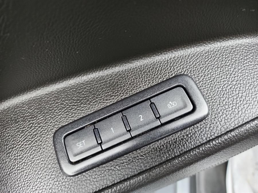 2019 Chevrolet Tahoe 4WD 4dr Premier, available for sale in Islip, New York | L.I. Auto Gallery. Islip, New York 2019 Chevrolet Tahoe 4WD 4dr Premier, available for sale in Islip, New York | L.I. Auto Gallery. Islip, New York