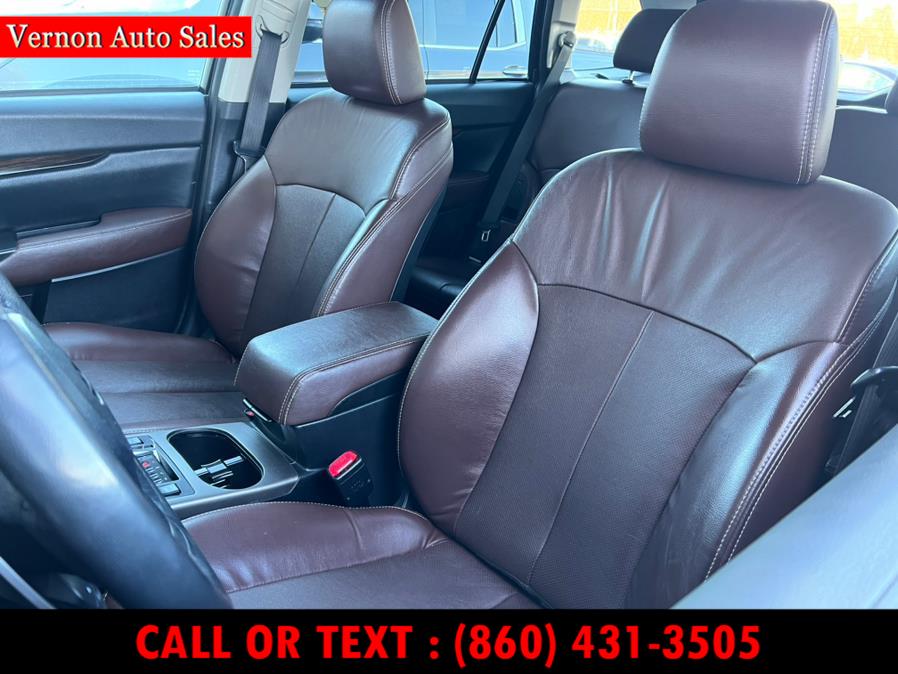 2013 Subaru Outback 4dr Wgn H6 Auto 3.6R Limited, available for sale in Manchester, Connecticut | Vernon Auto Sale & Service. Manchester, Connecticut 2013 Subaru Outback 4dr Wgn H6 Auto 3.6R Limited, available for sale in Manchester, Connecticut | Vernon Auto Sale & Service. Manchester, Connecticut