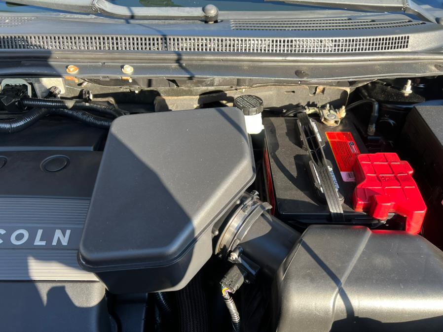 2011 Lincoln MKX AWD 4dr, available for sale in Waterbury, Connecticut | Platinum Auto Care. Waterbury, Connecticut 2011 Lincoln MKX AWD 4dr, available for sale in Waterbury, Connecticut | Platinum Auto Care. Waterbury, Connecticut