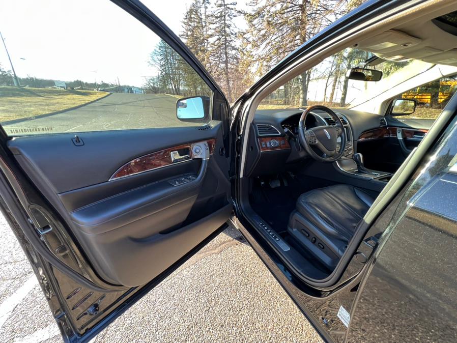 2011 Lincoln MKX AWD 4dr, available for sale in Waterbury, Connecticut | Platinum Auto Care. Waterbury, Connecticut 2011 Lincoln MKX AWD 4dr, available for sale in Waterbury, Connecticut | Platinum Auto Care. Waterbury, Connecticut